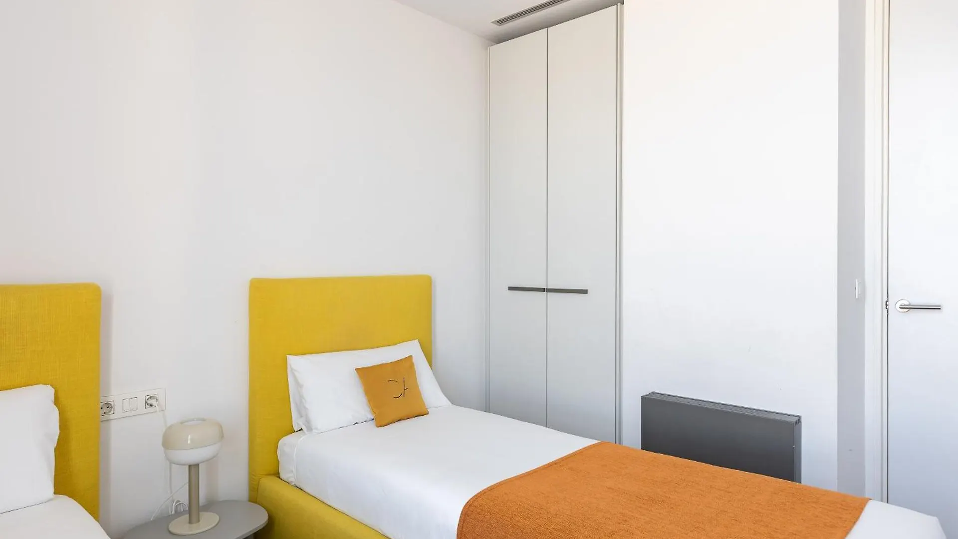Cosmo Apartments Sants Barcelona