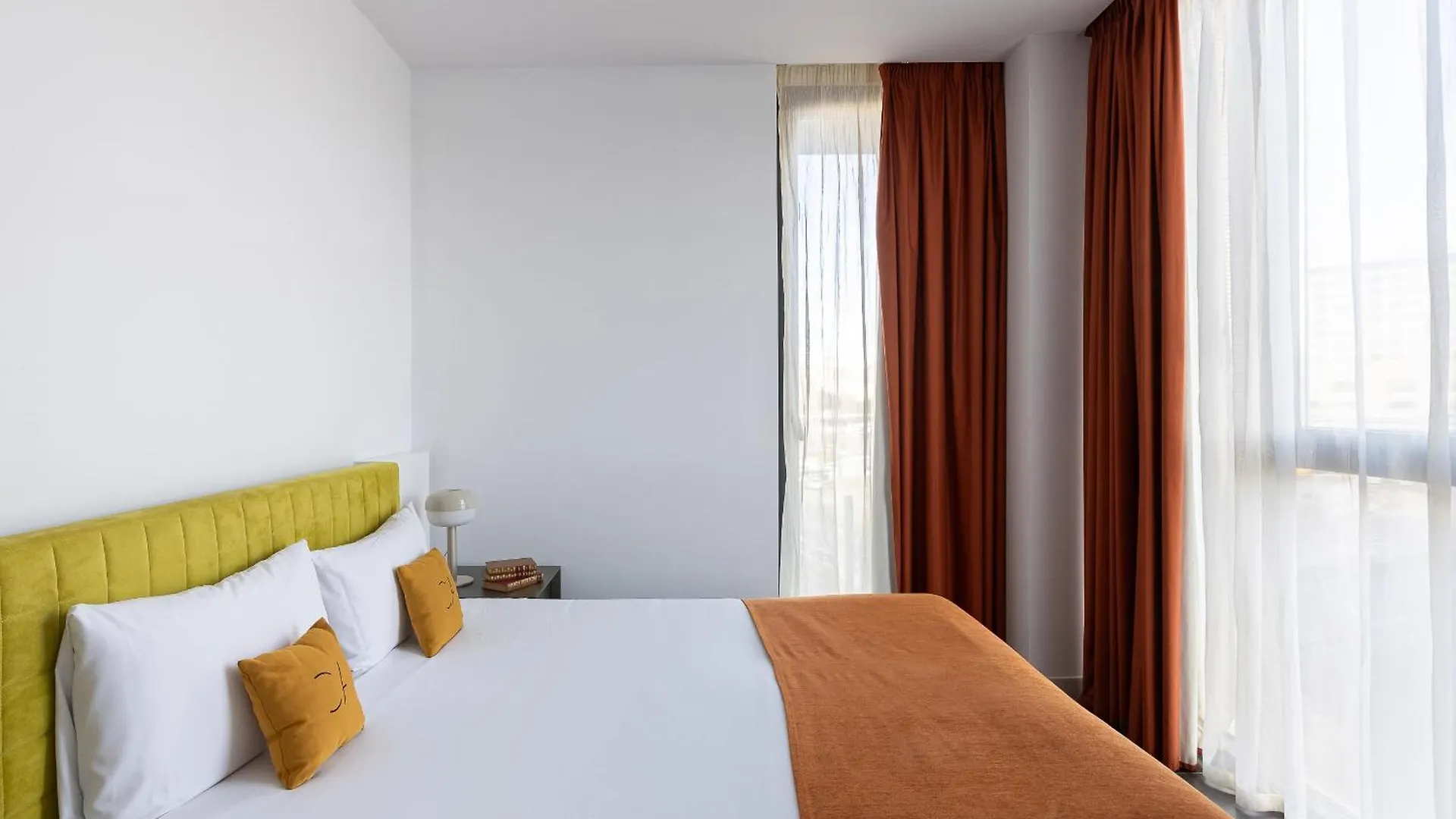 Cosmo Apartments Sants Барселона