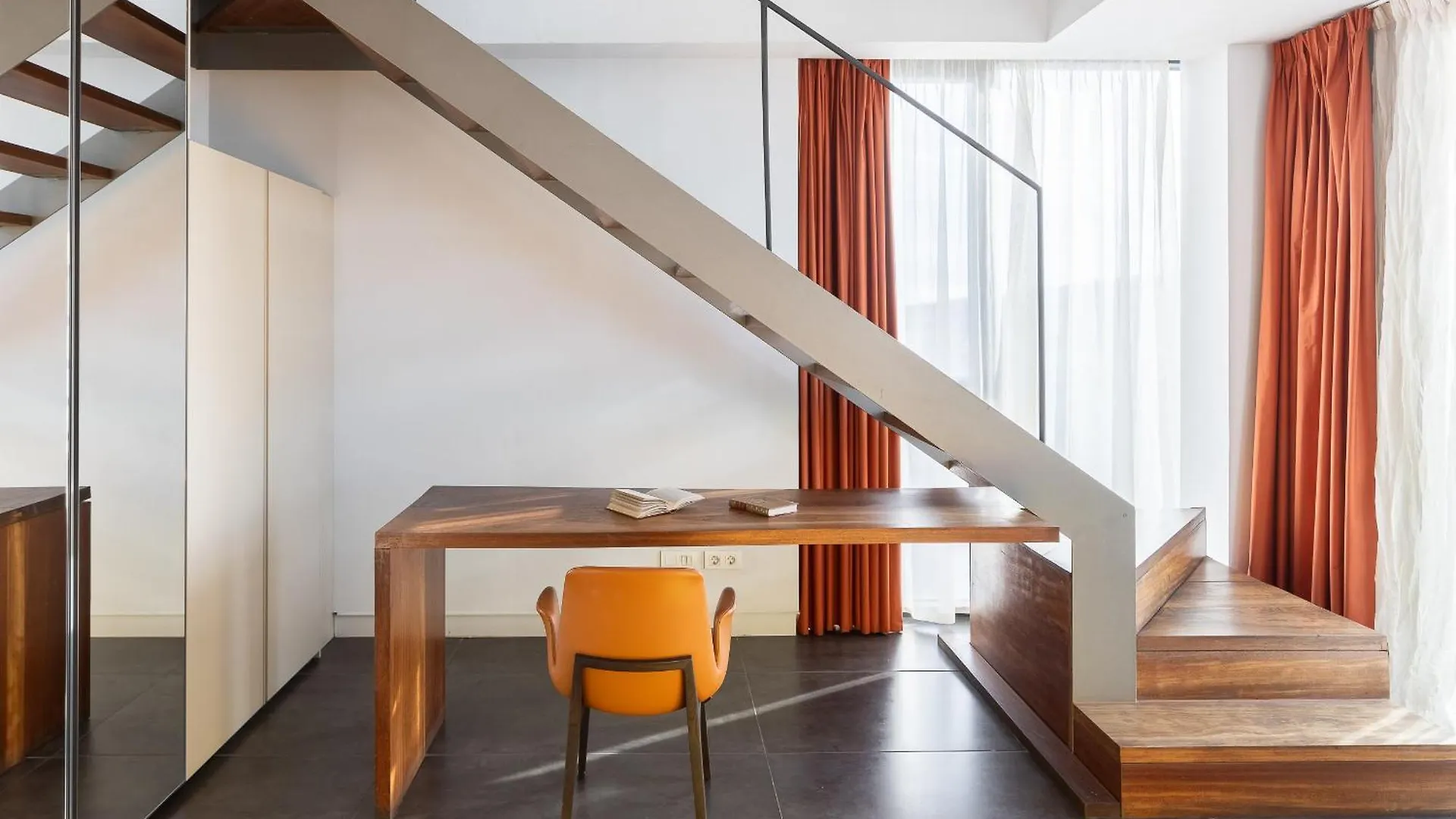 Cosmo Apartments Sants Barcelona Spain