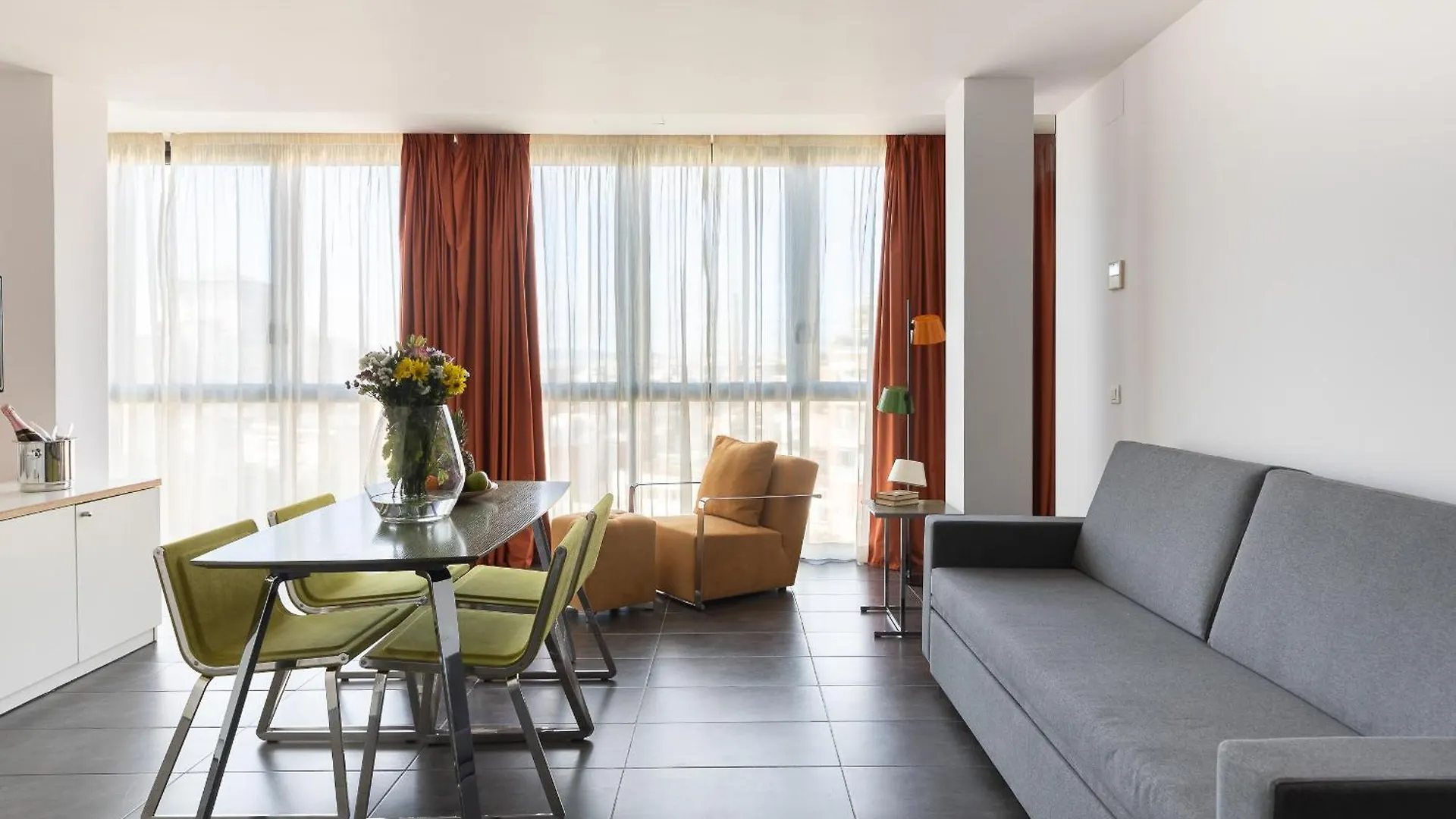 Cosmo Apartments Sants Barcelona