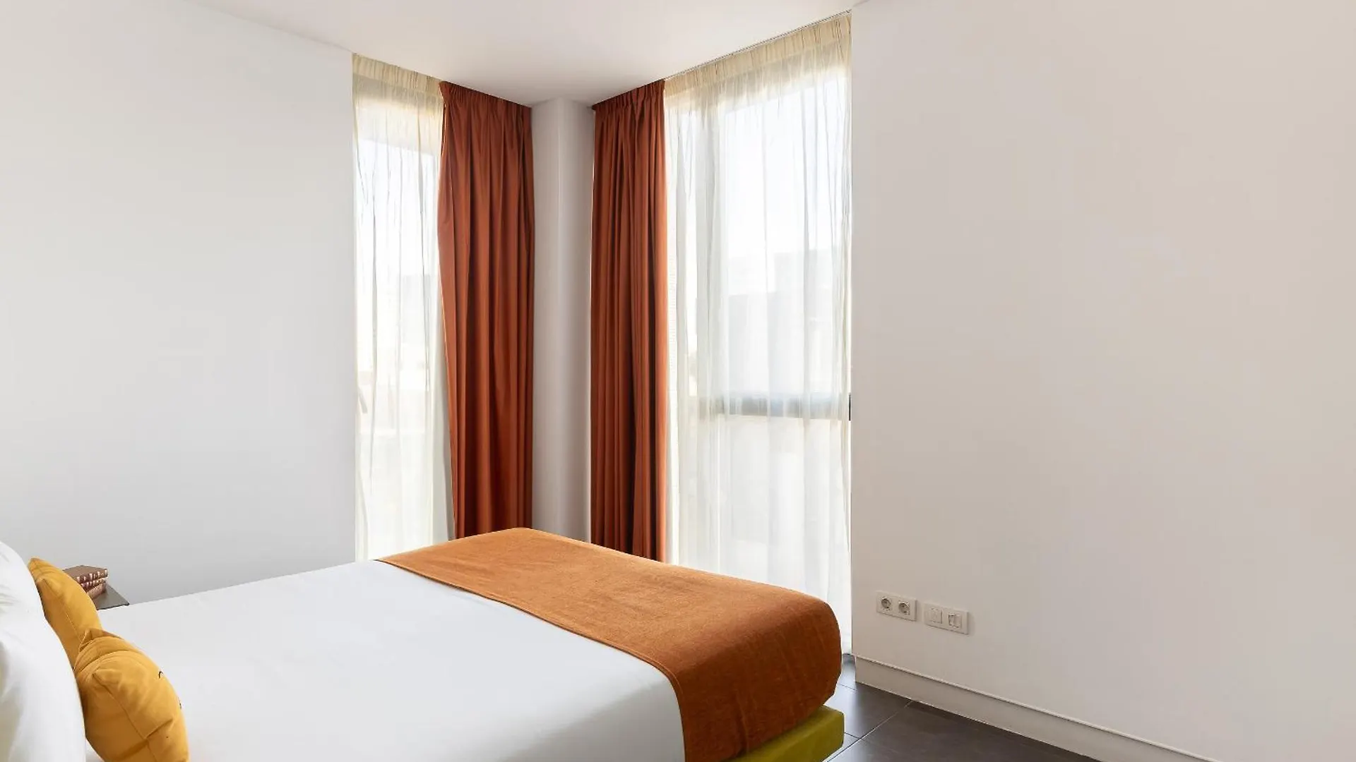 Cosmo Apartments Sants Barcelona Spain